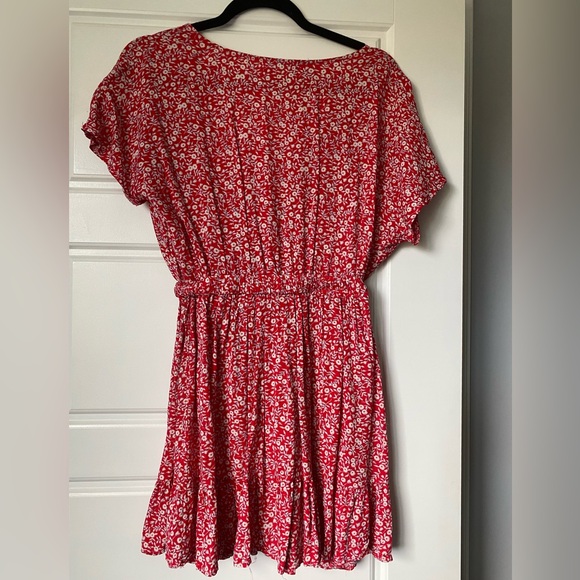 Red Floral Keyhole Mini Dress - Picture 3 of 5